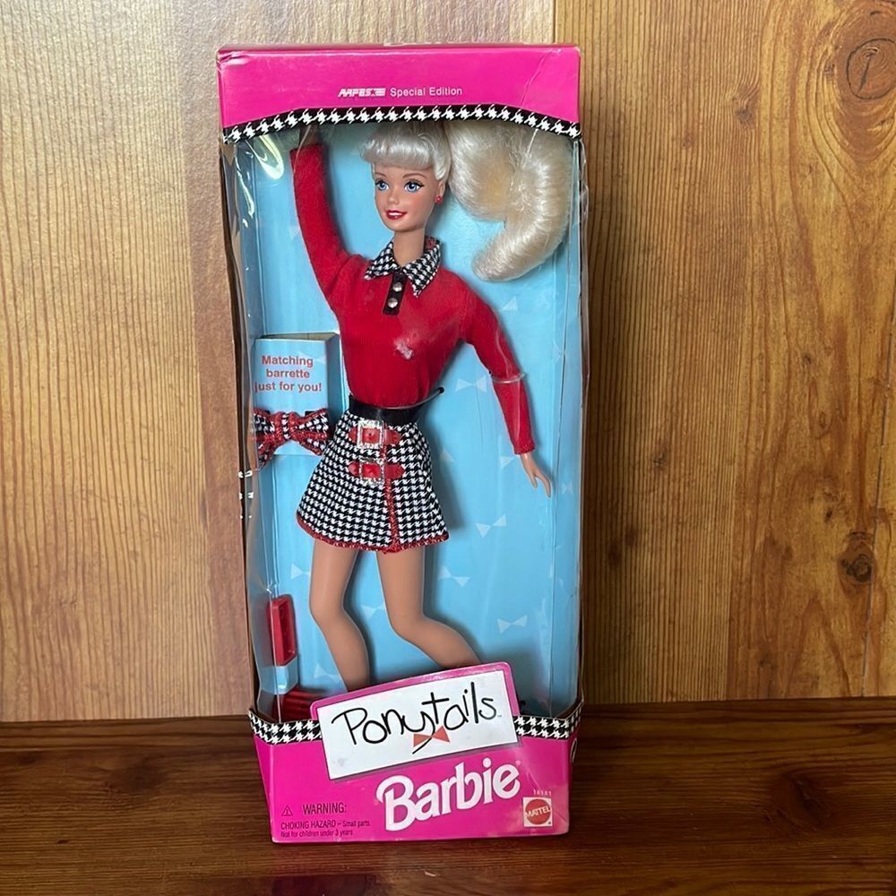 1997 Ponytails Barbie Doll Special Edition Mattel #18141 Red Dress BOX‎ BEAT UP